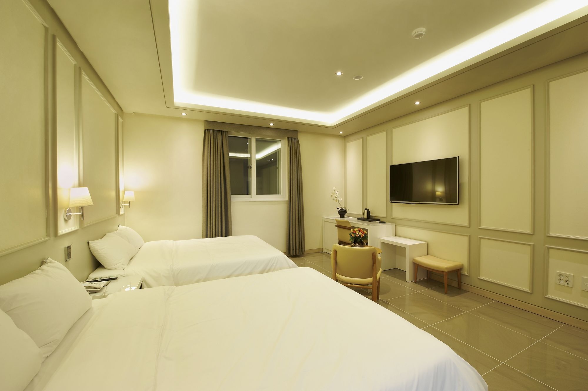 Gwangju Metropolitan City Hotel B מראה חיצוני תמונה
