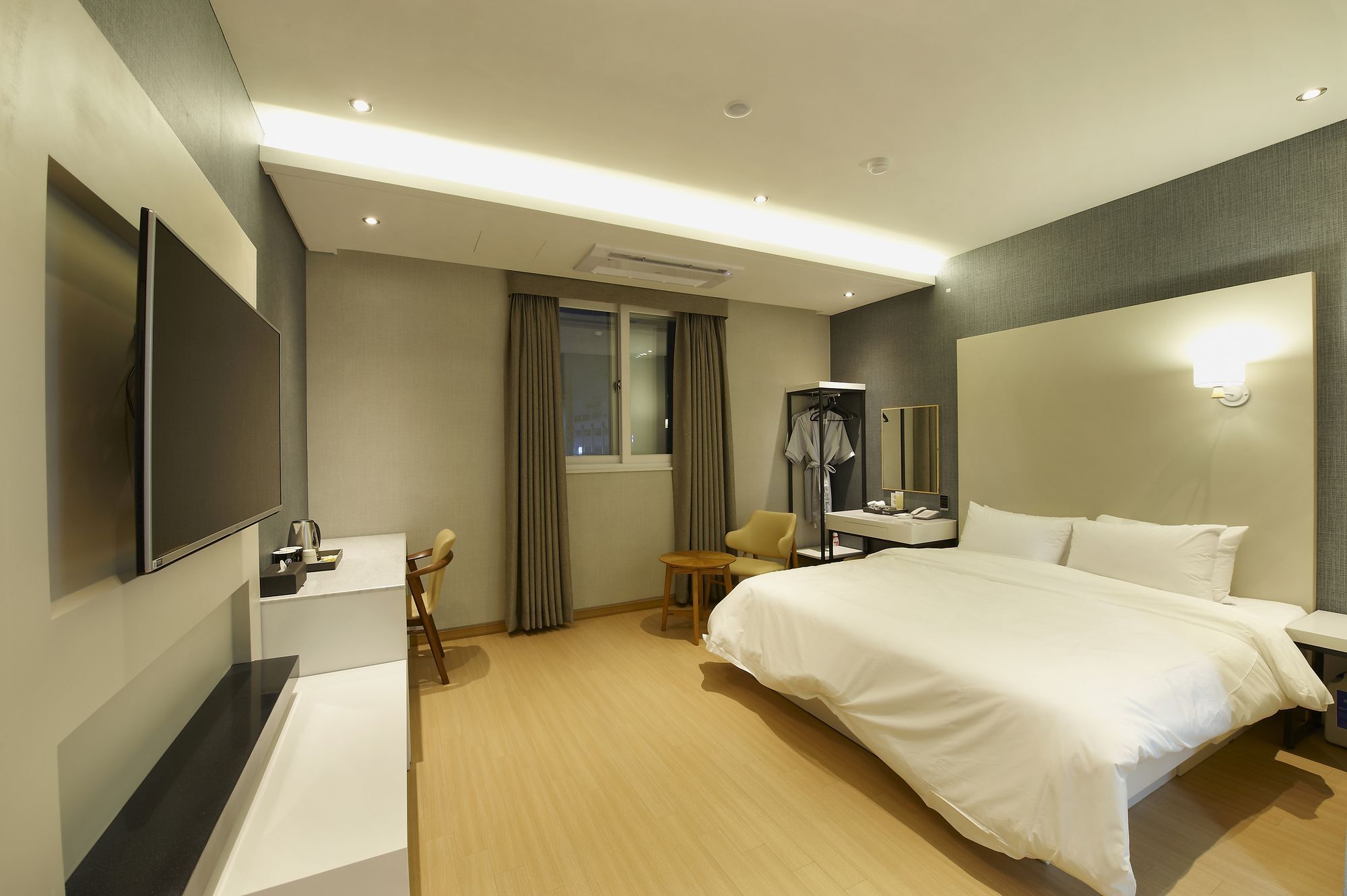 Gwangju Metropolitan City Hotel B מראה חיצוני תמונה