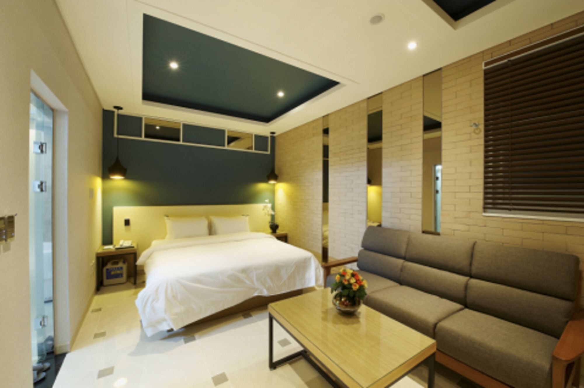 Gwangju Metropolitan City Hotel B מראה חיצוני תמונה