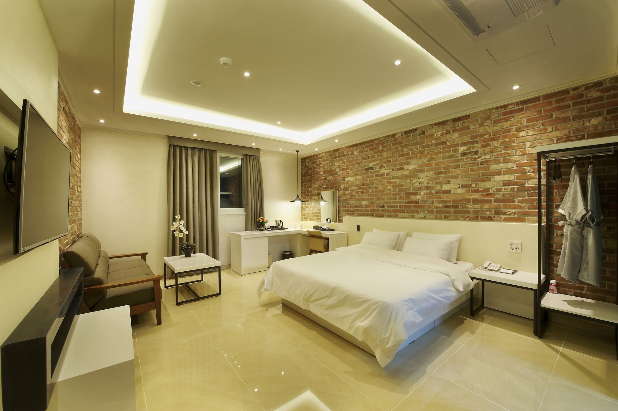 Gwangju Metropolitan City Hotel B מראה חיצוני תמונה