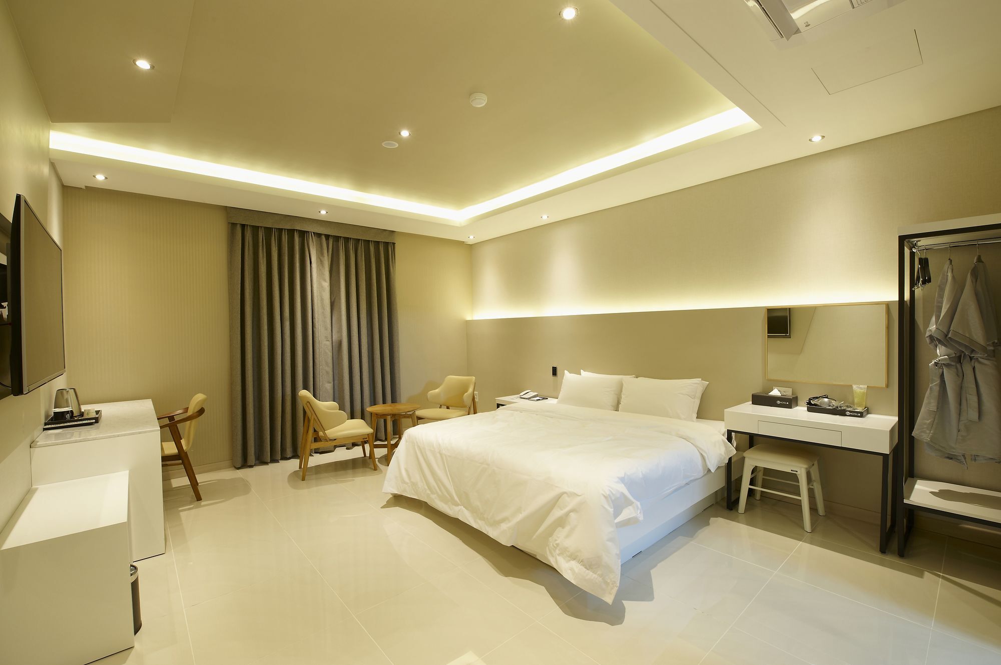 Gwangju Metropolitan City Hotel B מראה חיצוני תמונה