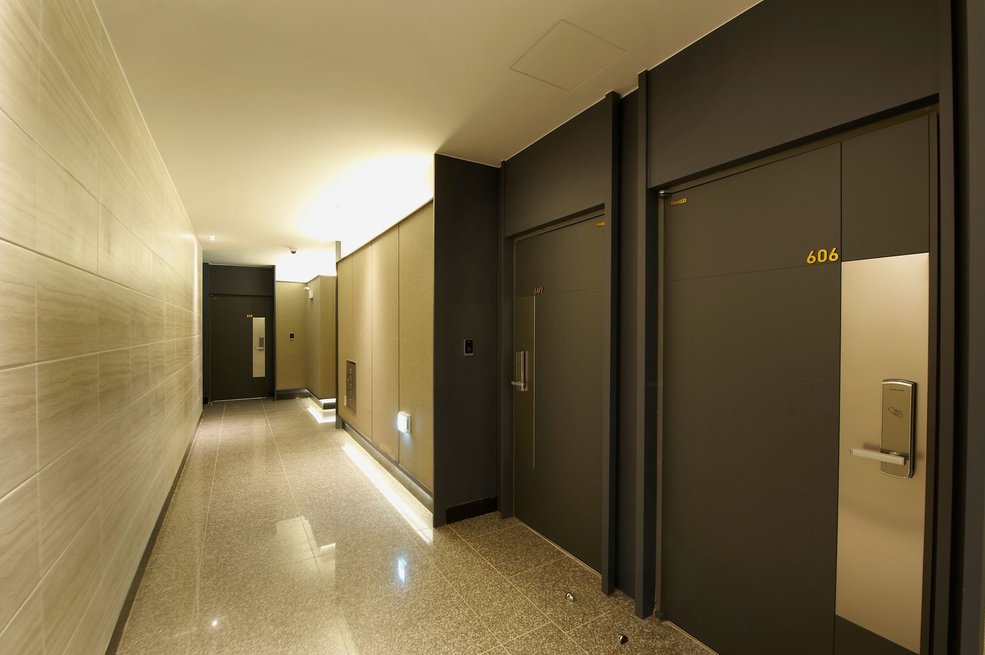 Gwangju Metropolitan City Hotel B מראה חיצוני תמונה