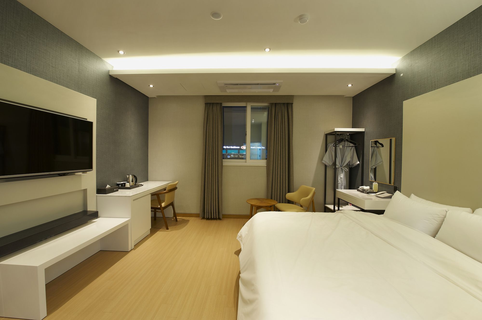 Gwangju Metropolitan City Hotel B מראה חיצוני תמונה