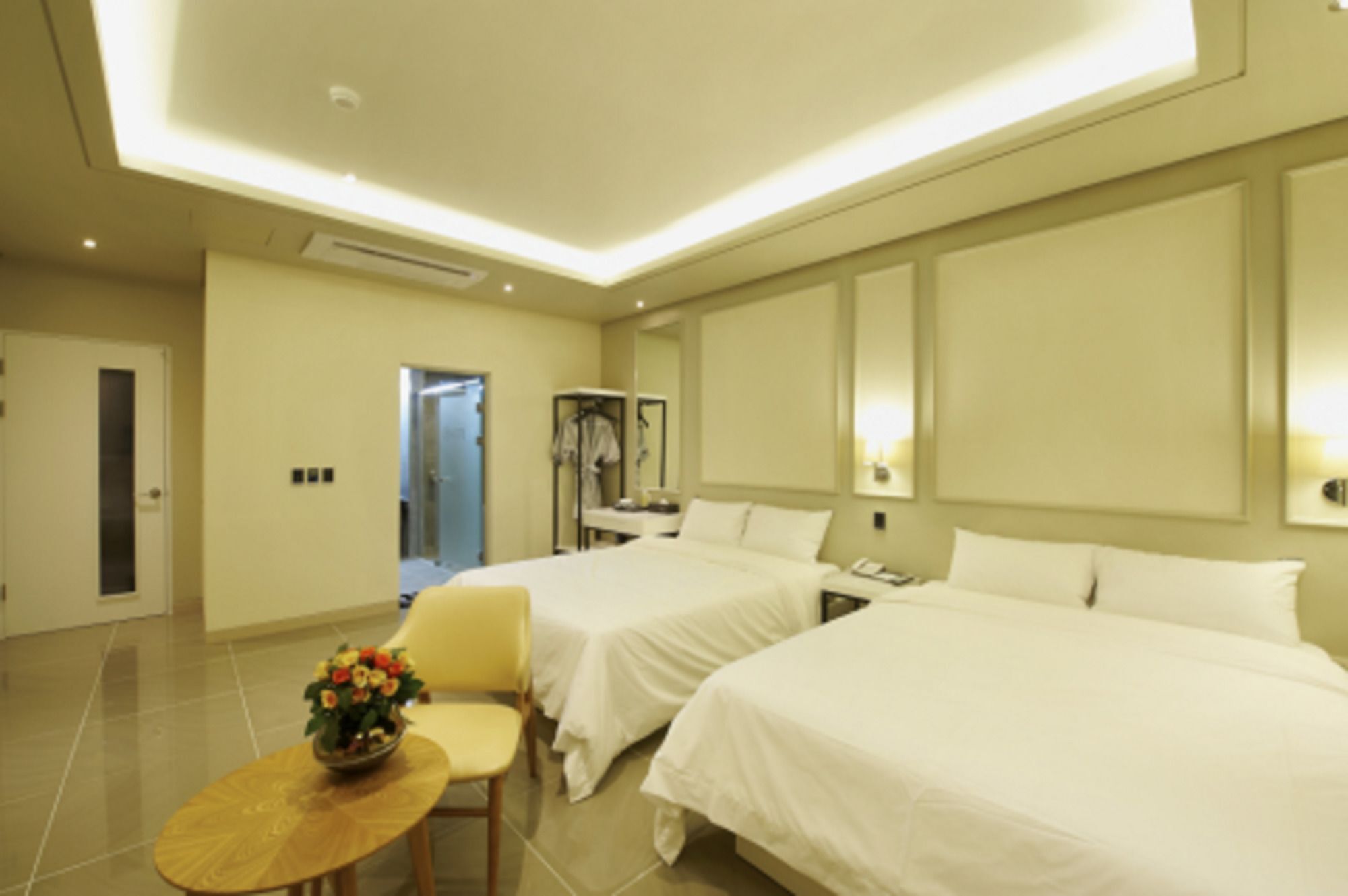Gwangju Metropolitan City Hotel B מראה חיצוני תמונה