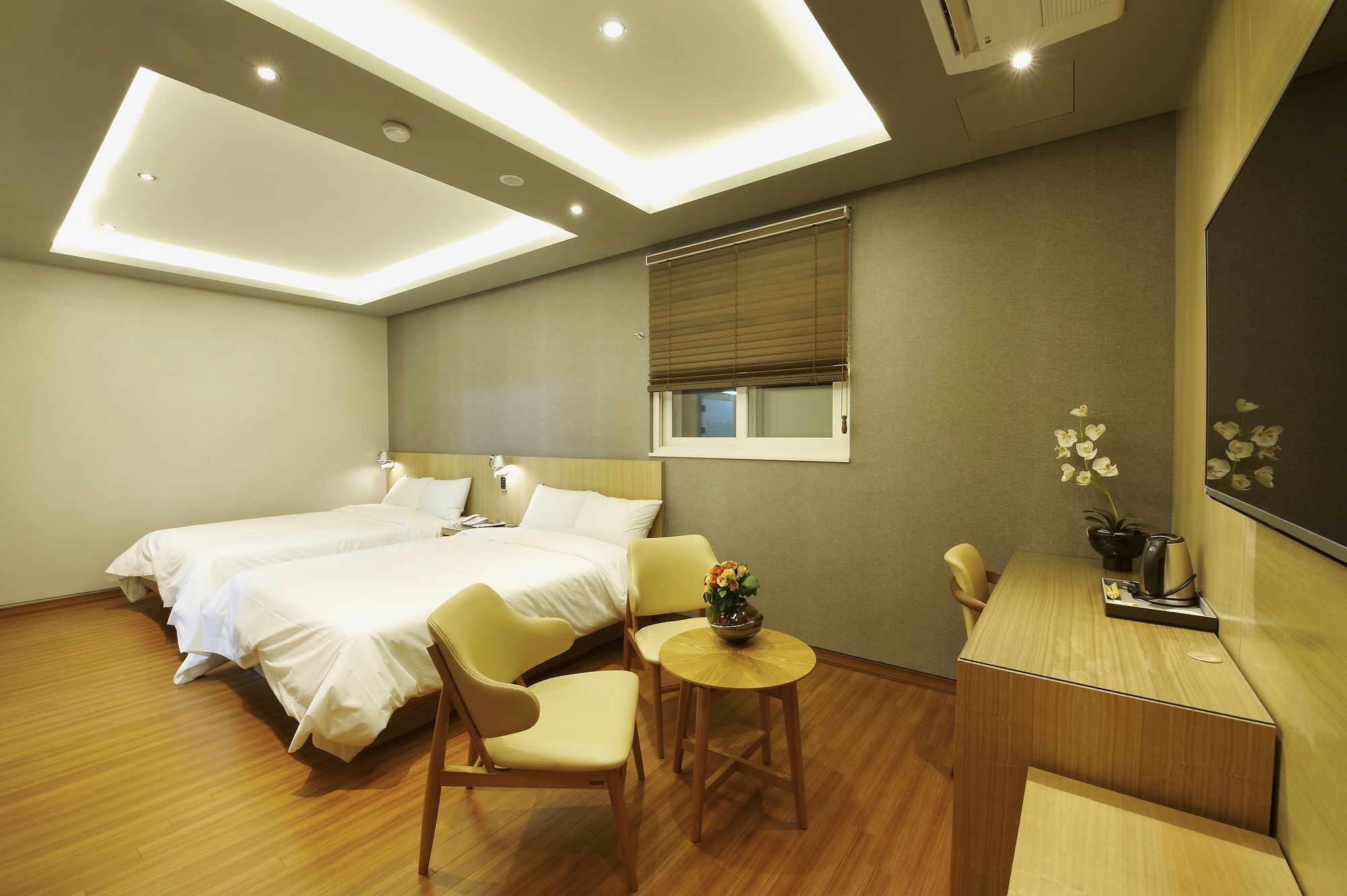 Gwangju Metropolitan City Hotel B מראה חיצוני תמונה